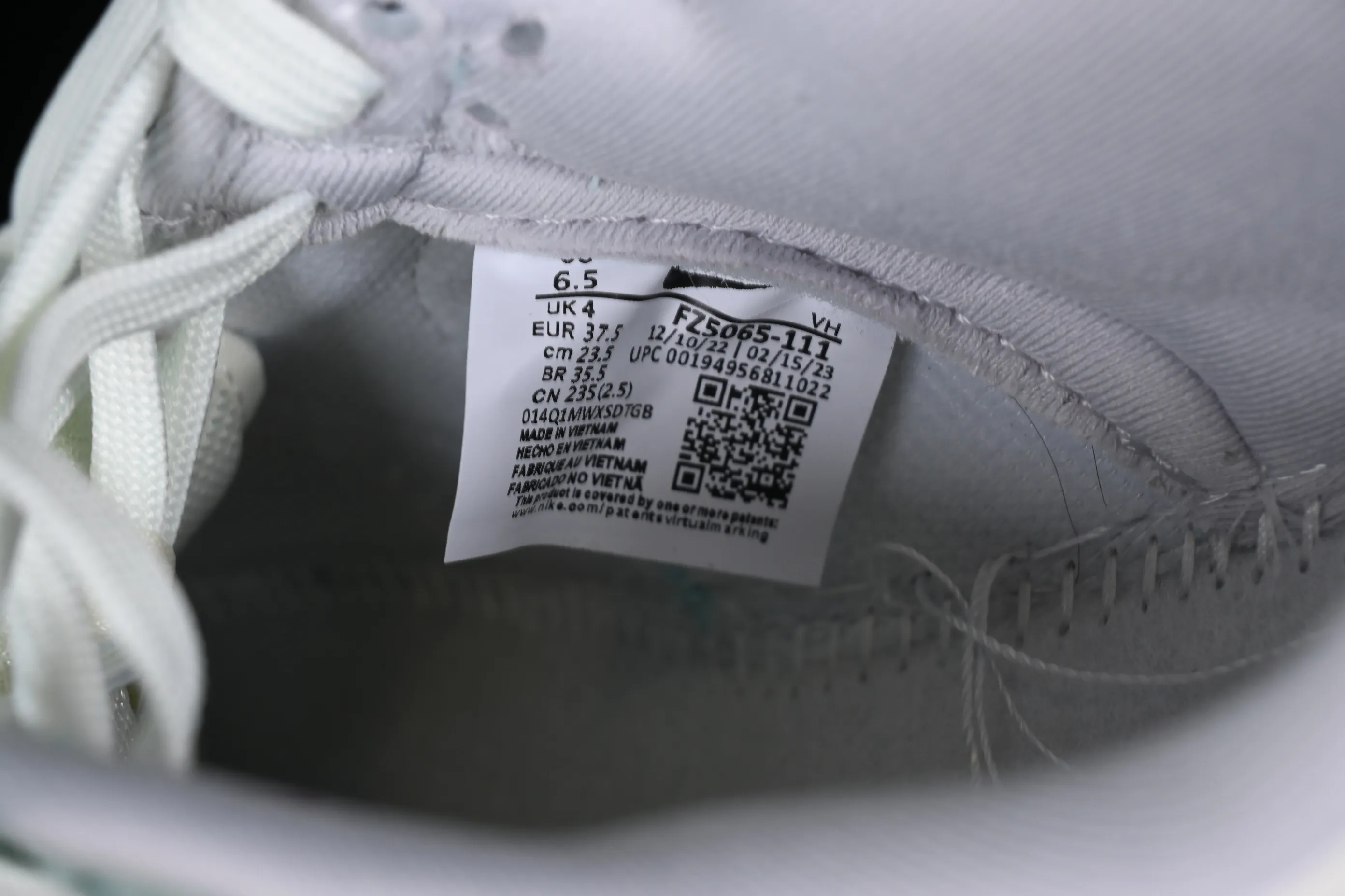 All categories Nk SB Dunk series Nk SB Dunk Low low-top sneakers N version Nk Dunk Low 2024 Year of the Dragon customized SB low-top casual sneakers FZ5065-111